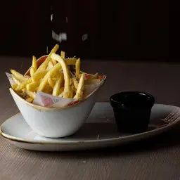 بطاطا مقلية بالترافل